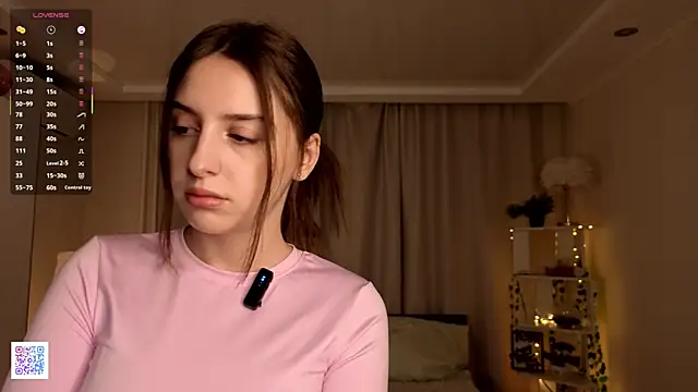 LeanneDinkle online show from April 3, 4:10 am