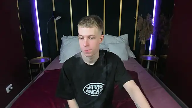 Dylan Norton online show from March 25, 10:32 am