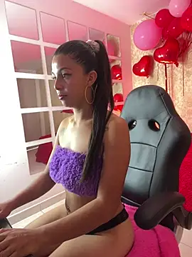 Snapshot of miarouse88 chatting on February 26, 3:33 pm miarouse88 online show from February 26, 3:33 pm