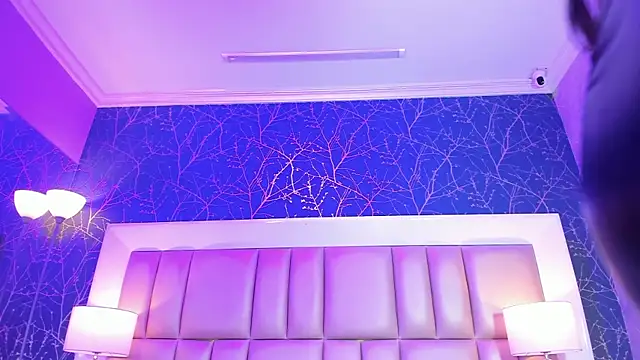 KiaraEverly online show from April 7, 11:54 am