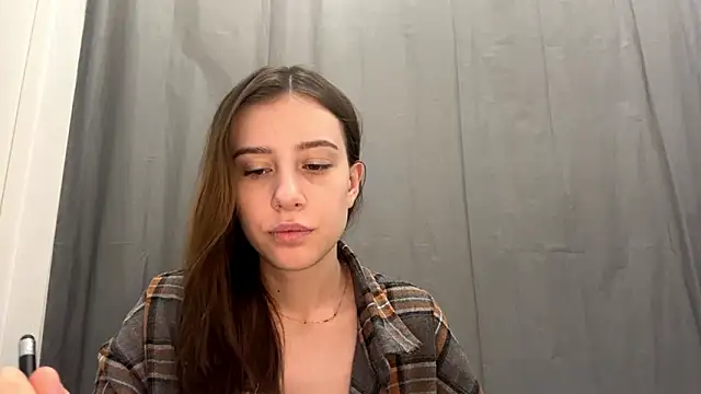 SofiaBlumer online show from February 17, 2:35 pm