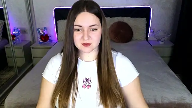 Eva Luxx online show from March 5, 11:01 pm