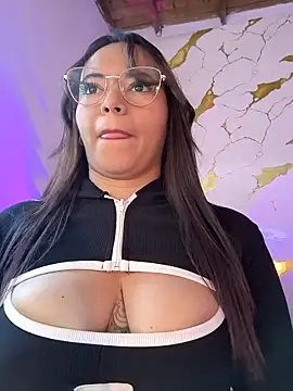 Snapshot of KATA-GAITAN chatting on February 3, 11:59 am KATA-GAITAN online show from February 3, 11:59 am