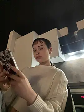 Just-Lilly online show from March 18, 11:52 pm