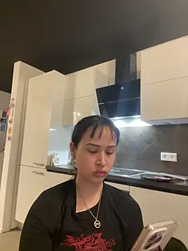 Just-Lilly online show from April 15, 3:35 am