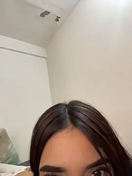 foxxy and lion online show from February 3, 8:14 pm