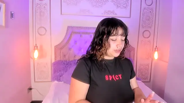 Snapshot of Honny_Blaice_ chatting on July 2, 12:00 pm Honny Blaice online show from July 2, 12:00 pm