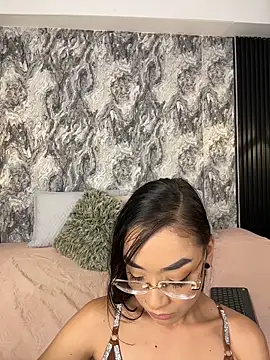 Snapshot of Mialarouse chatting on February 10, 7:40 pm Mialarouse online show from February 10, 7:40 pm