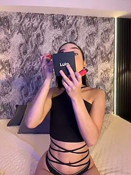 Snapshot of Mialarouse chatting on March 2, 8:37 pm Mialarouse online show from March 2, 8:37 pm