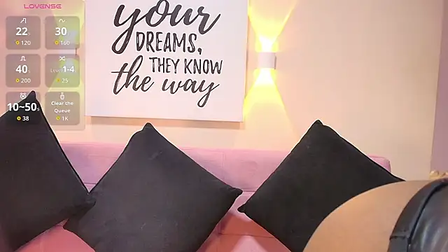 Nalathompson online show from February 25, 12:37 pm