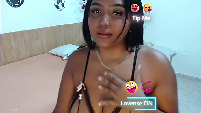 Snapshot of CloeAusten chatting on February 5, 4:06 am CloeAusten online show from February 5, 4:06 am