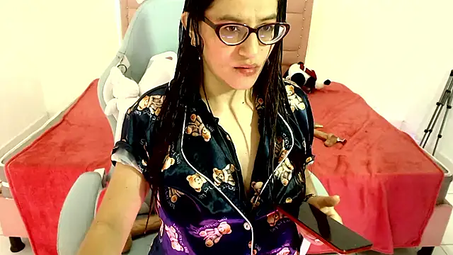snowhot-69 online show from June 13, 8:56 am