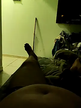 Snapshot of Gordinho_dos_pes chatting on February 20, 12:38 pm Gordinho dos pes online show from February 20, 12:38 pm