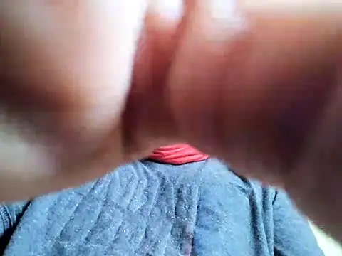 Snapshot of bigbooietx chatting on February 10, 5:39 pm bigbooietx online show from February 10, 5:39 pm