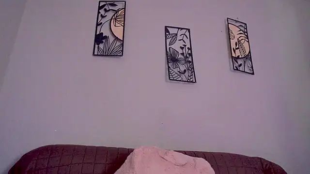 loveegirll1 online show from July 8, 4:50 am