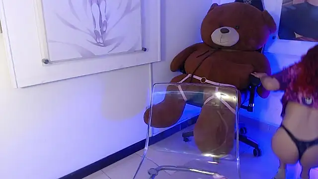 mere in redd online show from March 27, 12:05 pm