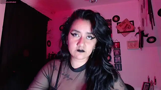Darkyll33 online show from June 6, 5:12 am