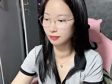 Linne6789 online show from March 12, 1:56 am