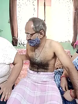 HoneyHush online show from March 18, 10:40 am