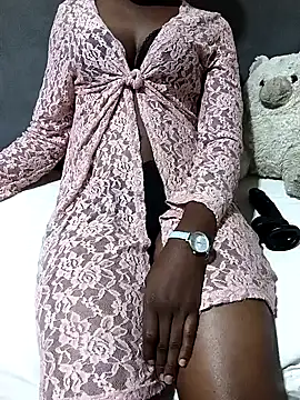 Snapshot of nthabi3 chatting on February 14, 8:27 pm nthabi3 online show from February 14, 8:27 pm