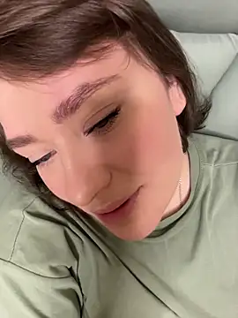 Snapshot of RussianBetty chatting on February 3, 3:04 am RussianBetty online show from February 3, 3:04 am