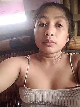 SweetKirsten69 online show from February 17, 3:36 am