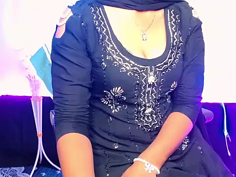 ELIZA 01 online show from March 14, 5:35 am