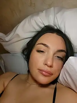 Snapshot of HotDevilGirl_ chatting on February 16, 5:09 pm HotDevilGirl online show from February 16, 5:09 pm