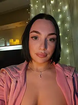 Snapshot of HotDevilGirl_ chatting on February 17, 5:19 pm HotDevilGirl online show from February 17, 5:19 pm