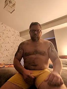 Snapshot of JoshJones86 chatting on February 28, 5:25 pm JoshJones86 online show from February 28, 5:25 pm