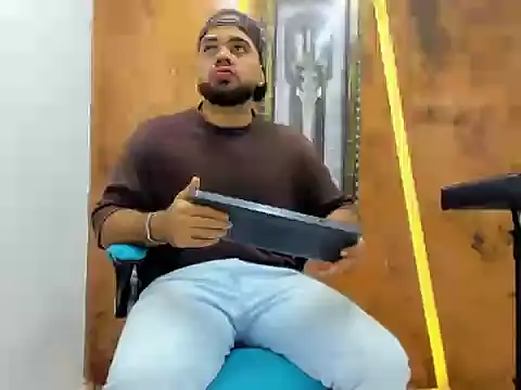 Chris Evans22 online show from February 8, 4:21 pm