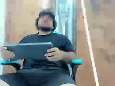 Chris Evans22 online show from March 1, 7:49 pm