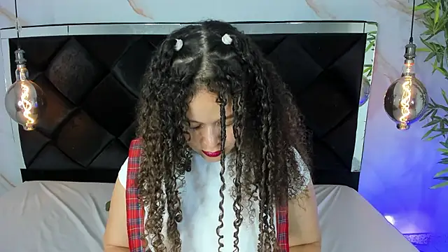 IrinaVoshh  online show from March 10, 7:30 pm