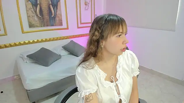 Snapshot of milaack_ chatting on February 26, 7:46 pm milaack online show from February 26, 7:46 pm