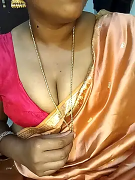 Snapshot of Chinnima143 chatting on June 26, 4:00 pm Chinnima143 online show from June 26, 4:00 pm