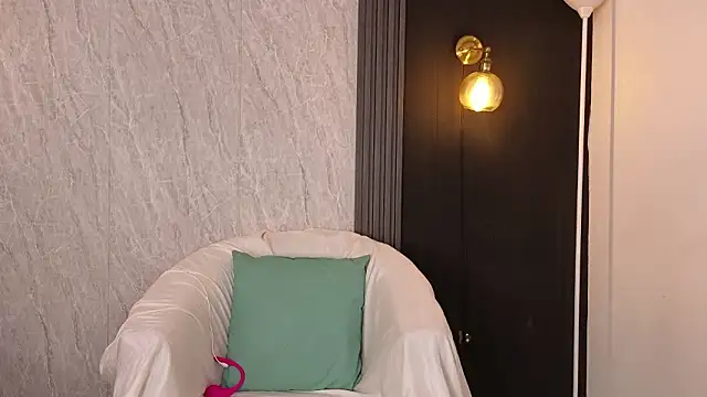 Snapshot of victoriazans chatting on February 3, 4:54 am victoriazans online show from February 3, 4:54 am