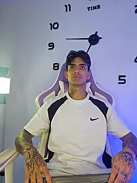 miguel aguirre  online show from February 20, 12:38 pm