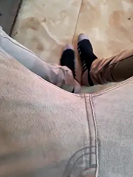 Snapshot of Castrol1289 chatting on February 2, 11:53 am Castrol1289 online show from February 2, 11:53 am