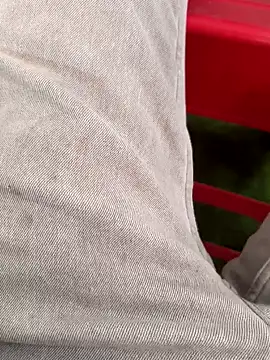 Snapshot of Castrol1289 chatting on February 16, 7:48 am Castrol1289 online show from February 16, 7:48 am