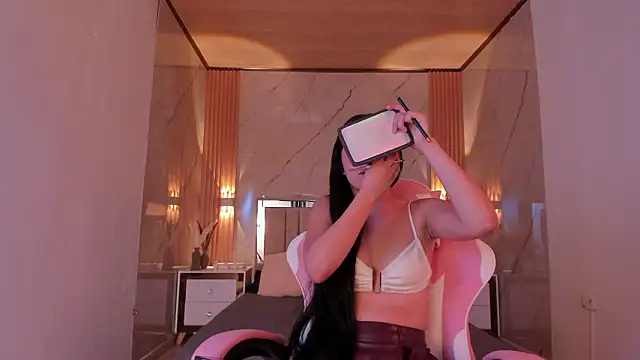 avigail xo online show from February 3, 6:57 pm