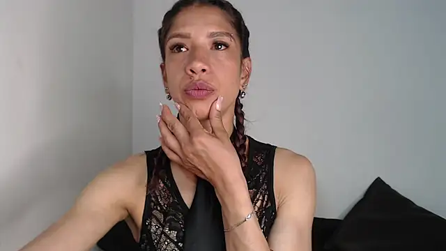 Snapshot of astrid_miller_1 chatting on February 10, 10:47 pm astrid miller 1 online show from February 10, 10:47 pm