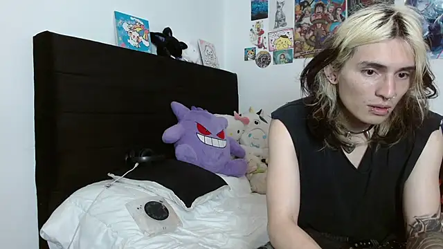 Snapshot of denjireze chatting on April 15, 7:58 pm denjireze online show from April 15, 7:58 pm