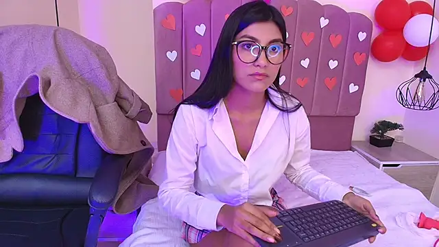 Snapshot of Ateneaaa_ chatting on February 13, 7:32 pm Ateneaaa online show from February 13, 7:32 pm