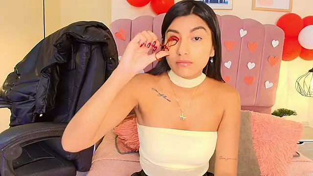 Snapshot of Ateneaaa_ chatting on February 18, 7:32 pm Ateneaaa online show from February 18, 7:32 pm