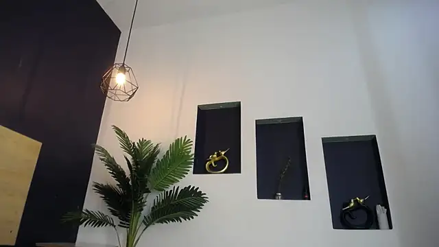 Snapshot of GrettaRouse chatting on July 23, 7:01 pm GrettaRouse online show from July 23, 7:01 pm