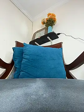 LilaRvsh online show from July 16, 6:03 pm