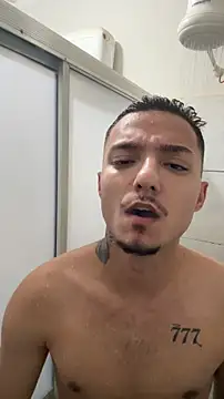 Snapshot of cerejadc chatting on April 6, 2:42 am cerejadc online show from April 6, 2:42 am