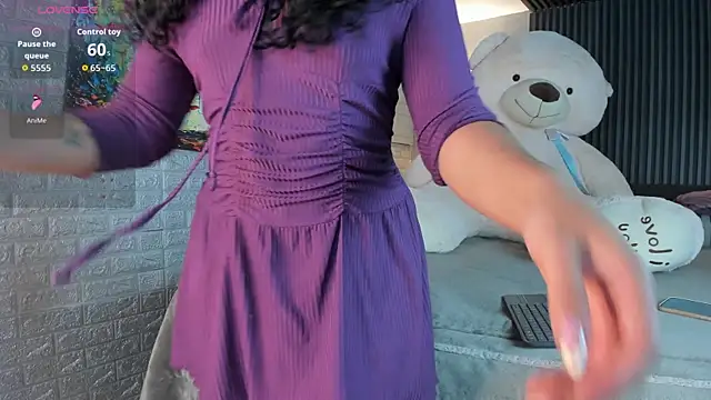 Snapshot of Magic_ivone chatting on July 22, 12:19 pm Magic ivone online show from July 22, 12:19 pm