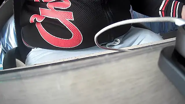 Snapshot of no-name15 chatting on February 1, 1:53 pm no-name15 online show from February 1, 1:53 pm