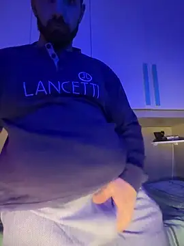 Snapshot of no-name15 chatting on March 2, 11:44 pm no-name15 online show from March 2, 11:44 pm